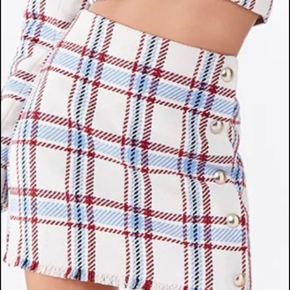 plaid mini skirt 💙❤️